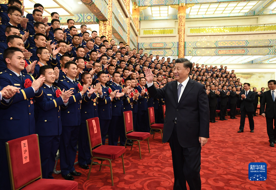 1xbet体育官方网站习会见全国应急管理系统先进模范和消防忠诚卫士表彰大会代表 韩正参加会见(图2)